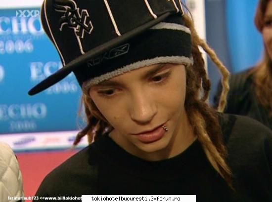 Poze - nu glumesc,si el a zis ca dk ar avea o iubita sa - Tokio Hotel