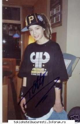 Poze - e zuper sweet in poza de mai sus,,........dar sa - Tokio Hotel