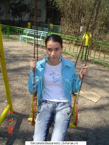 Sa ne cunoastem mai bine!!! - si am uitat sa zic ca sunt a VIII-a si dau - Sa ne cunoastem