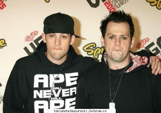 ce formatii rock mai ascultati ? - super good charlotte,sweet rau gemenii Madden - Sa ne cunoastem