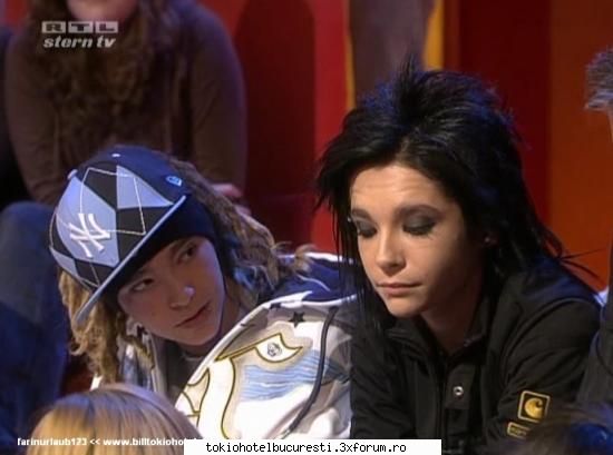 de fapt.. ce va place mai mult la ei ? - poi cel cu bluza in culori ii tom si cel cu bluza - Tokio Hotel