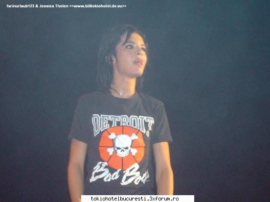 knd ati aflat de ei ?? si cum ?? - da chiar da chiar..undei undei..auzi..sh nare - Tokio Hotel