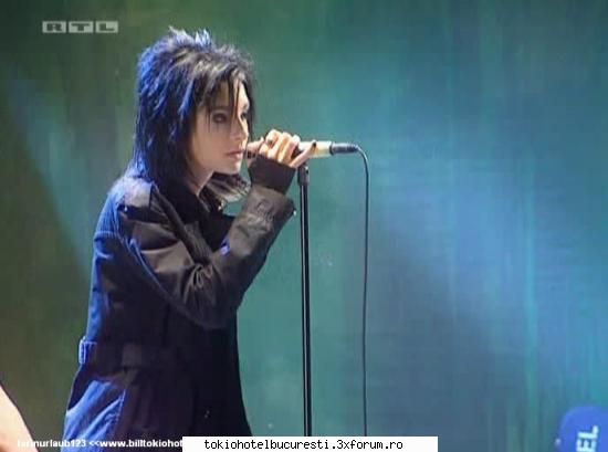 kte poze aveti cu ei? - yo la 3000 acum ..eh...am timp s mai strang - Tokio Hotel