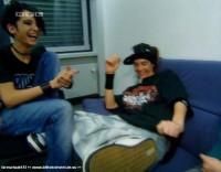 ce frumos e bill knd e fericit  :nod:  :rolleyes:  :rolleyes: poze cu bill