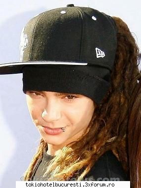 poze cu tom - he is ahhhh...n-am cuv - Tom
