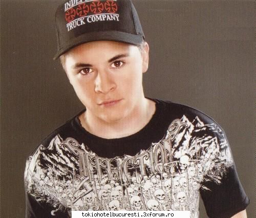 poze q gustav.... - mic ,blond shi dragutz - Gustav