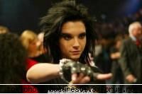 versuri mel :D - aveam maj..da tu ai completat...nah..noi c - Tokio Hotel